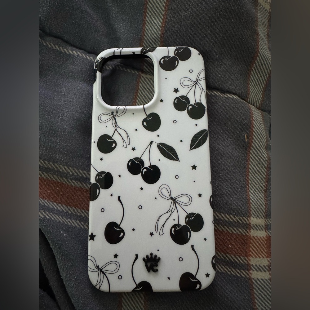 Velvet caviar phone case 15 pro max
